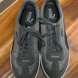 Men’s puma sneakers